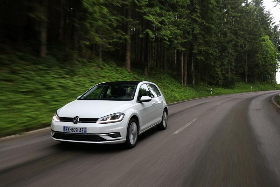  Volkswagen Golf TDI 5-Door 2017 года  (WW) (фото 35 из 41)